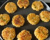 A picture of step 3 of Sago Tikki.
