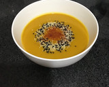 Foto del paso 8 de la receta: Crema vegana de zapallo, cebolla y zanahoria al curry