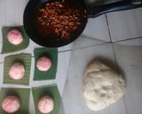 Foto langkah ke 4 dari resep Bakpao isi ayam & strawberry eggless.