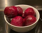 Grillezett céklakrémleves kecskesajtos kesudiós, mogyorós Marie Antoinette kedvence 😋 recept fázis 1 fotója