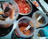 A picture of step 1 of Khatti meethi tomato chutney.
