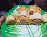 Hình bước làm 5 của món Trứng cuộn xúc xích