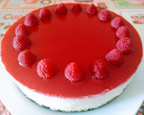 Foto del paso 15 de la receta: Tarta de queso y frambuesas con cobertura de coulis de frambuesas