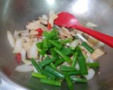 香菇洋蔥炒魚板的食譜步驟6照片