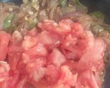 صورة لخطوة 2 من وصفة شكشوكة 🍲🧅🍅 🫑