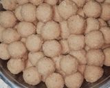 बेसन के लड्डू (besan ke ladoo recipe in Hindi) रेसिपी चरण 3 फोटो