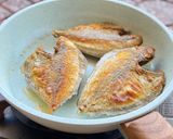 Hình bước làm 2 của món Cá Chim Chiên