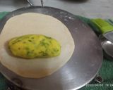 A picture of step 3 of Baked vada pav rolls.