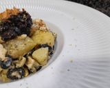 Foto del paso 7 de la receta: Ensalada de patata y pollo con pesto y olivada