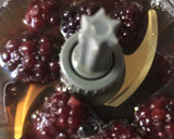 Foto del paso 3 de la receta: Licuado de zarzamora con yogurt