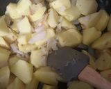 Foto del paso 4 de la receta: 🍲 Guiso de patatas 🥔con almendras y pimentón