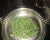 A picture of step 3 of Shrimp, greens and pasta.