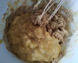 Foto langkah ke 2 dari resep Banana Cake - Moist, No Mixer.