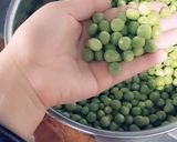 A picture of step 2 of Healthy peas with vegetables #newcookschallenge.