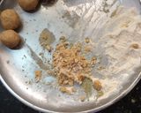 A picture of step 2 of Urad Dhal Ke Ladoo.