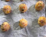 A picture of step 3 of Cheesy Ham & Rice Balls.