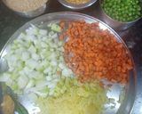 A picture of step 1 of Veg Dalia khichdi.
