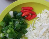 Foto langkah ke 2 dari resep Bihun Goreng Bumbu Ebi.