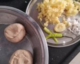 आलू पराठा (aloo paratha recipe in hindi) रेसिपी चरण 1 फोटो
