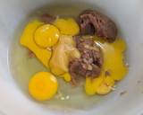 Foto del paso 1 de la receta: Torta de yogur sin azúcar