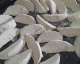 Foto langkah ke 3 dari resep Potato Wedges.