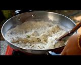 A picture of step 6 of Saamai Uppu Urundai.