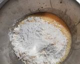 Foto del paso 5 de la receta: Bizcocho de limón con mermelada de fresa