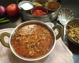 A picture of step 9 of Kidney beans in tomato gravy.