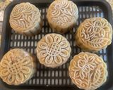 A picture of step 4 of Sugar-Free Mixed Nut Mooncakes.