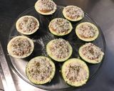 Une image de l'étape 5 de Courgettes rondes farcies tomate et chèvre (recette plancha).