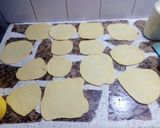 Foto del paso 6 de la receta: Empanadas dulces de chocolate y dulce de leche 🍫🥟