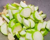 Hình bước làm 3 của món Mực ống xào mướp và nấm bào ngư