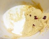 Foto langkah ke 3 dari resep Butter Cookies.