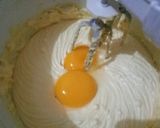 Foto langkah ke 2 dari resep Thumbprint Cookies.