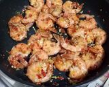 Foto langkah ke 5 dari resep Udang Asem Asem Sereh.
