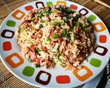 Foto del paso 8 de la receta: Arroz chaufa casero mix de hot dog y cecina