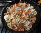 Foto del paso 3 de la receta: Champiñones con huevos y pan tostado