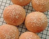 Foto langkah ke 5 dari resep (Sourdough Discard) Burger Bun.