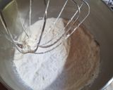 Foto del paso 1 de la receta: Bizcochuelo de vainilla etapa desafio aplv 1er escalon horneados con leche 🤞🏻