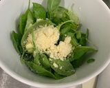 รูปขั้นตอนการทำที่ 2 ของ พาสต้าซอสเพสโต้ (Fettuccine with Pesto Sauce)