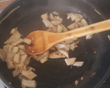 Foto del paso 7 de la receta: Falso tallarín con verduras y pollo al pesto