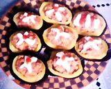 Foto langkah ke 4 dari resep Kentang isi Kornet/roti damkar.