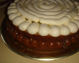 Foto del paso 5 de la receta: Torta aniversario de frutillas fácil con crema y dulce de leche