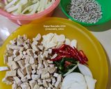 Foto langkah ke 1 dari resep Tumis Tempe Labu Siam.