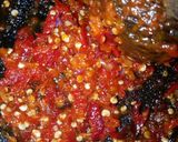 Foto langkah ke 3 dari resep Orek kering tempe pedas.