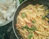 A picture of step 4 of Creamy veggie Pasta.