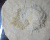 Foto del paso 3 de la receta: Pan de campo relleno con cebolla y parmesano