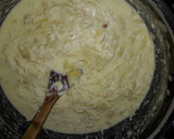 Foto del paso 3 de la receta: Tarta de cebolla y queso sin masa
