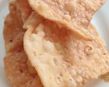 A picture of step 4 of Dahi Khasta.