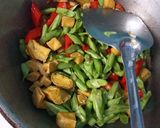 Foto langkah ke 4 dari resep Tumis Tahu Buncis.